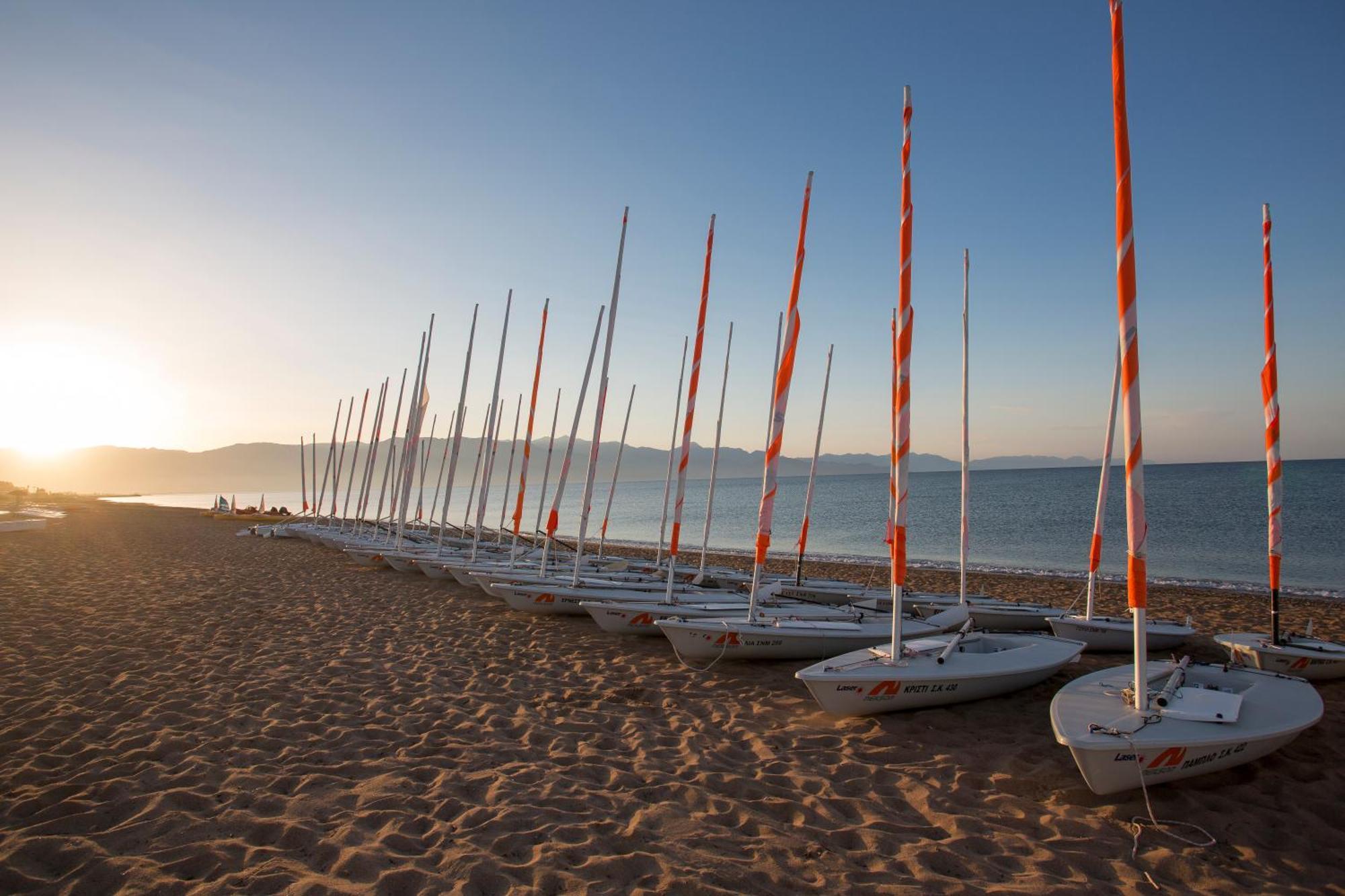 Готель Neilson Messini Activity Beach Club Каламата Екстер'єр фото